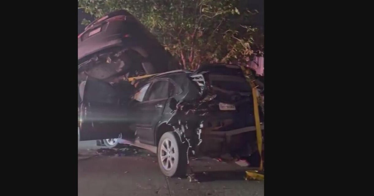 Crash in Dallas involving 7 cars under investigation - CBS Texas