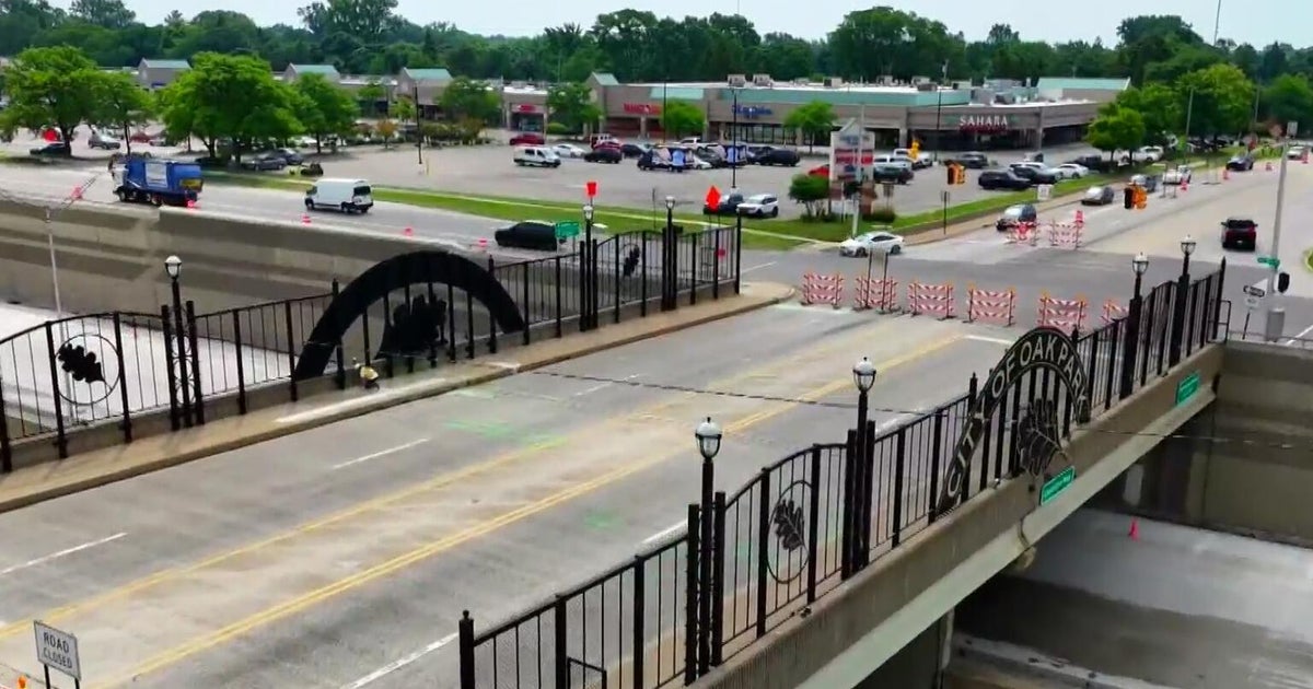 Busy bridge in Oakland County now closed to drivers for repairs 
