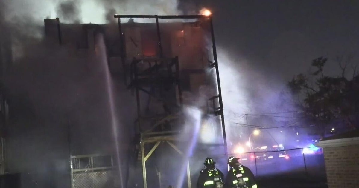 Multiple people displaced after fire on Chicago's South Side 