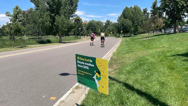 wash-park-bicycle-signs.jpg 
