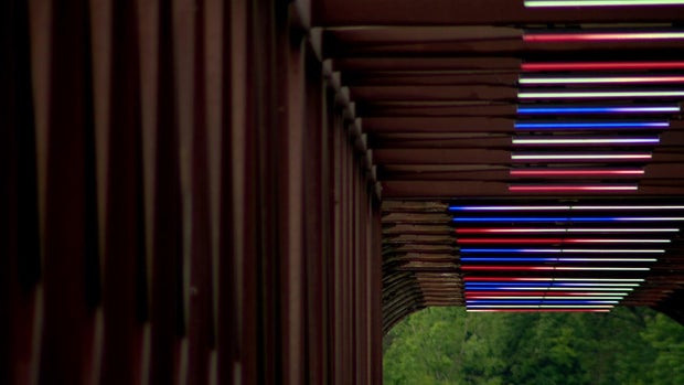 4p-pkg-rock-island-swing-bridge-wcco8brd.jpg 