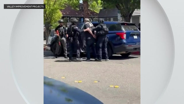 y-vv-steve-modesto-protest-mask-pushback-6pm-llpkg.jpg 