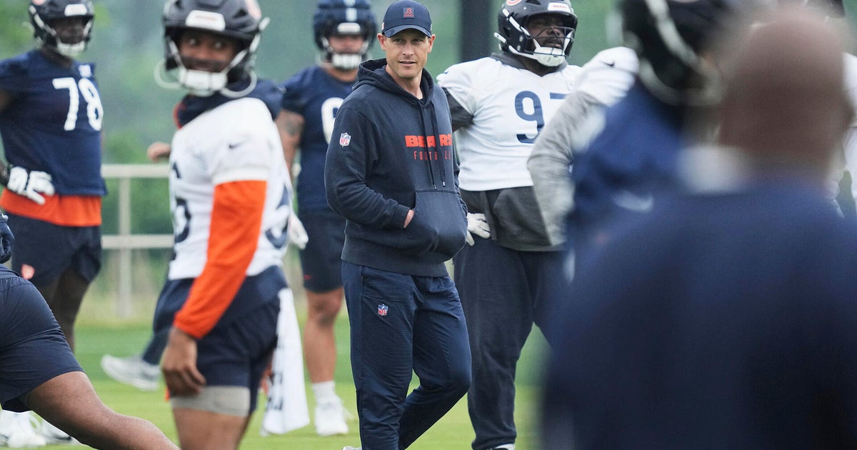 Bears new head coach Ben Johnson holds 1st training camp 