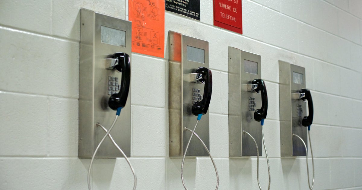 New York to make phone calls free in its state prisons 