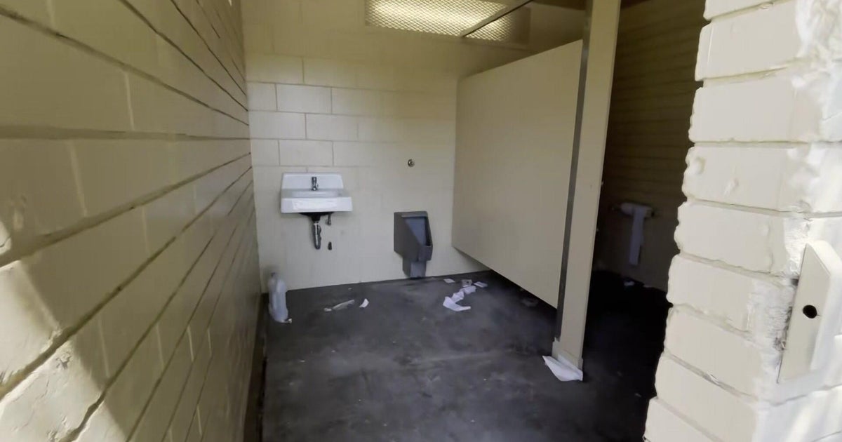 Sacramento youth cheer, football teams frustrated with unsafe public park bathrooms 