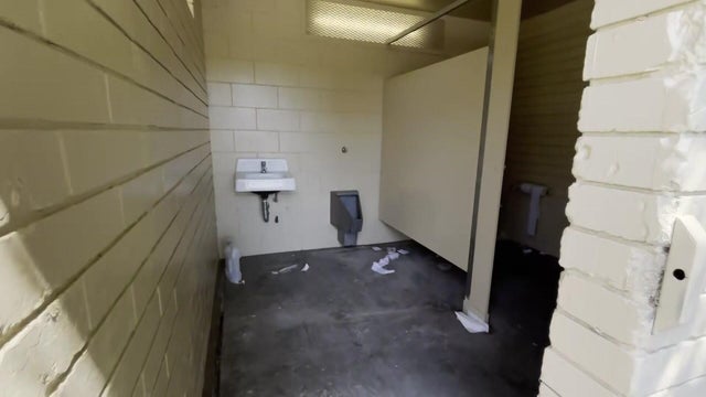 for-web-park-bathroom-problems.jpg 