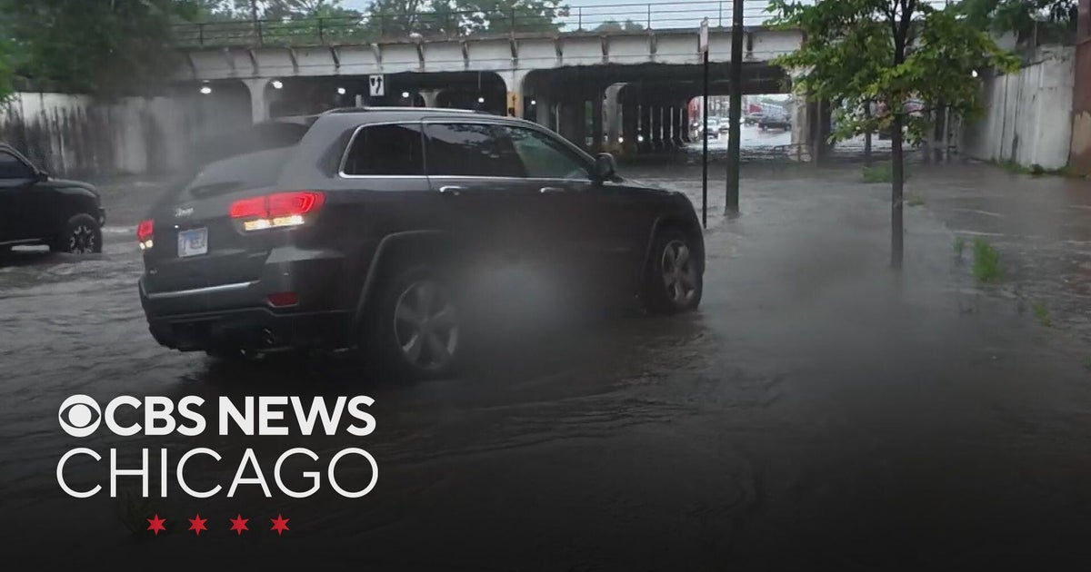 Flash floods in Chicago from sudden afternoon storms - CBS Chicago