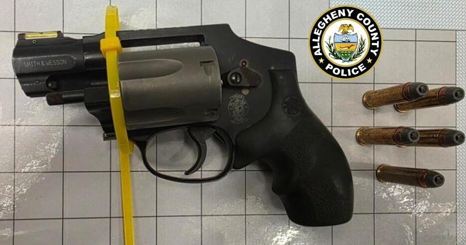 Ohio man charged with bringing gun in carry-on at Pittsburgh International Airport 
