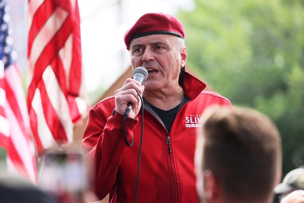 Curtis Sliwa Leads Protest Against City's Migrant Policy Outside Gracie Mansion 