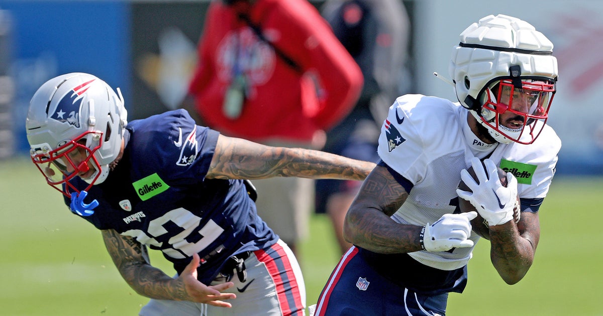 Training camp takeaways: Patriots put on pads for first time 