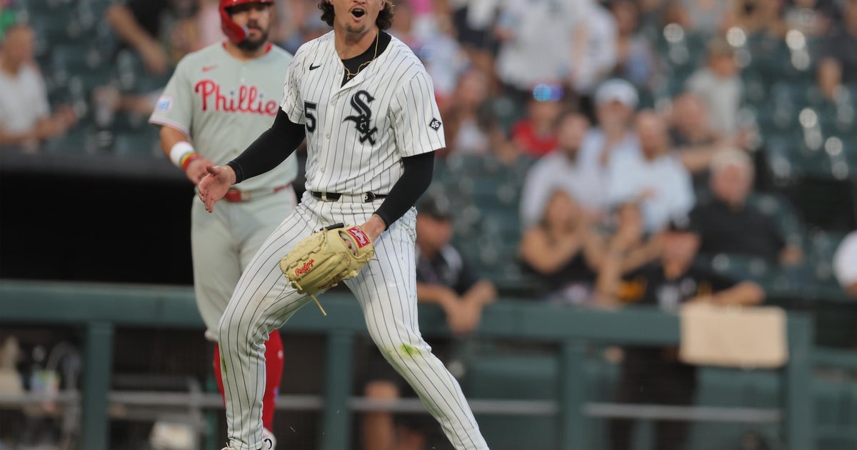 Robert and Montgomery homer as White Sox beat Phillies 