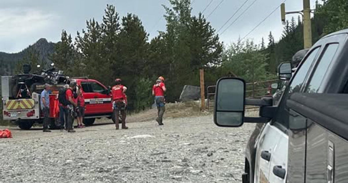 1 dead after 200-foot fall while rock climbing 