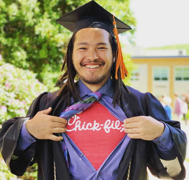 chick-grad.png 