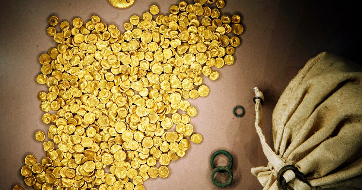 3 men convicted for stealing ancient coins in 9-minute museum heist 