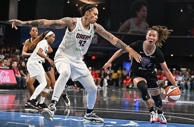Golden State Valkyries v Atlanta Dream 