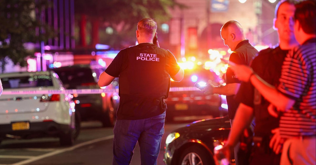 Latest reporting on deadly Midtown Manhattan shooting, identity of gunman, motive