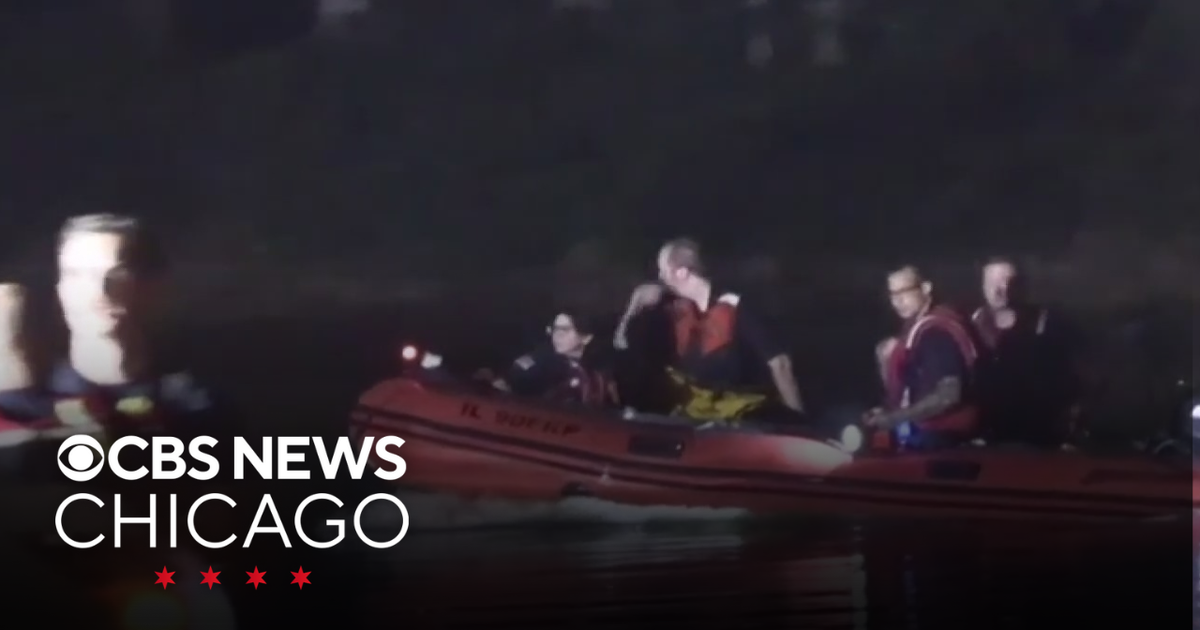 Search underway for missing kayaker in Fox River in St. Charles - CBS ...
