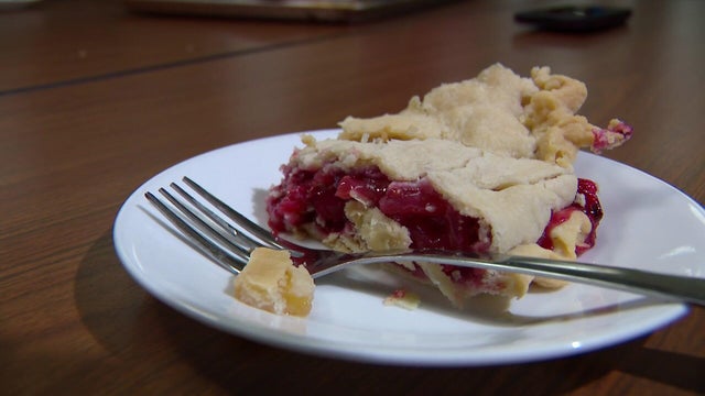 10p-pkg-fmn-braham-pie-wcco8drz.jpg 