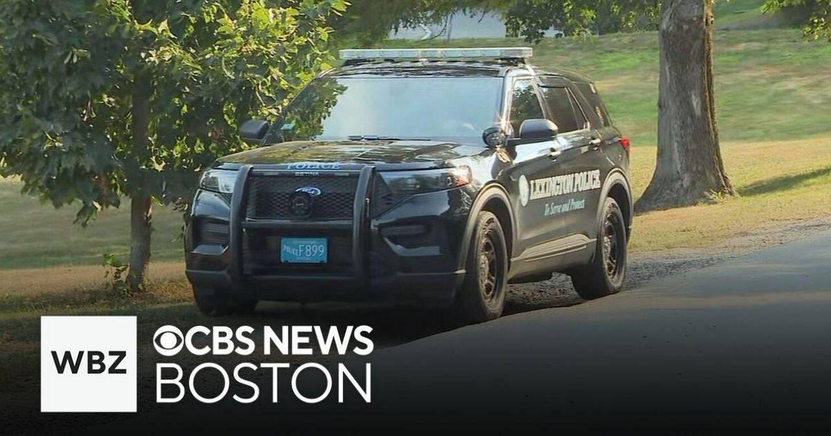 Man Wearing Respirator Mask Attempts Teen Assaults on Massachusetts Bike Path