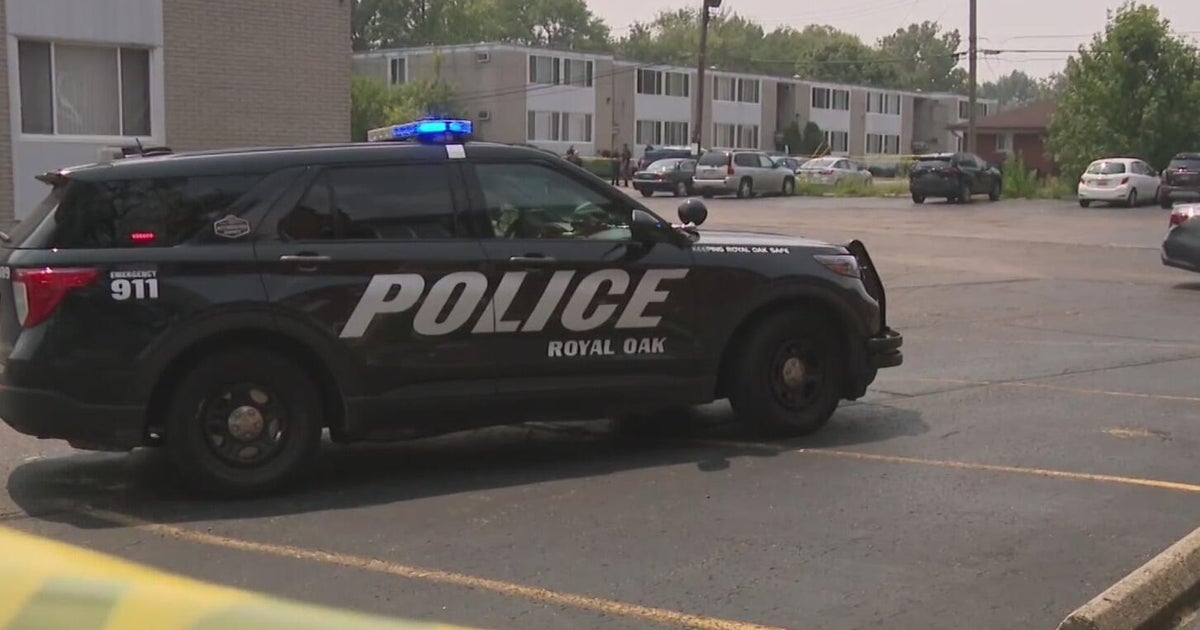 One person killed in shooting at Royal Oak apartment complex - CBS Detroit