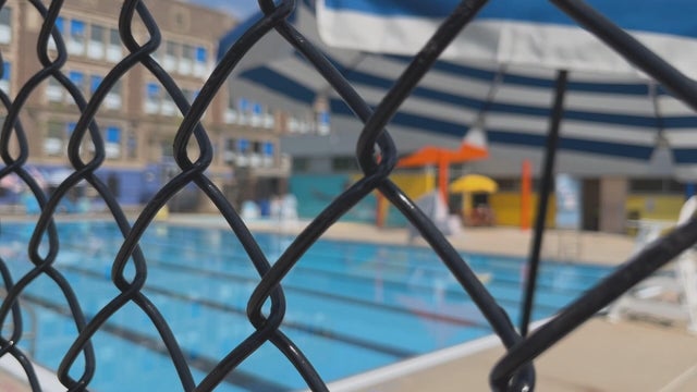 16pkg-jh-w-philly-rec-ctr-shooting-looklive-transfer-frame-2837.jpg 