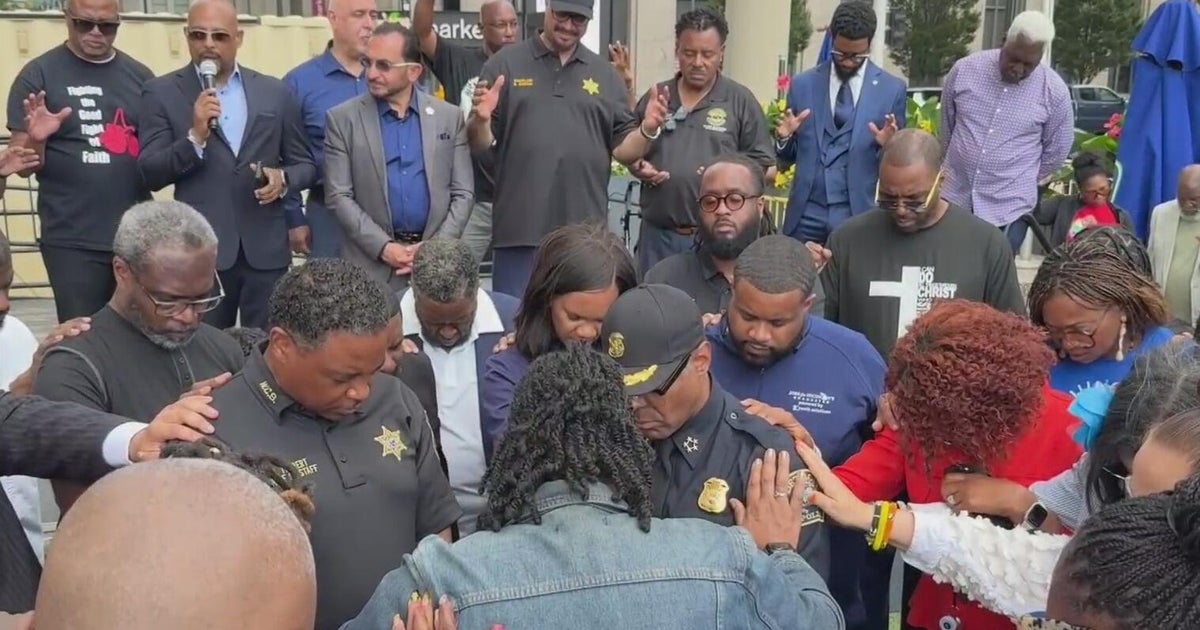 Detroit faith leaders, community host rally to end violence against kids 