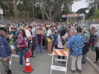 Grateful Dead's 60th anniversary draws thousands to Golden