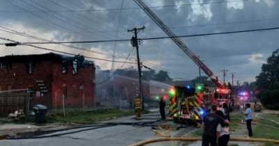 5 displaced after vacant building fire damages neighboring structure, Dallas Fire-Rescue says 