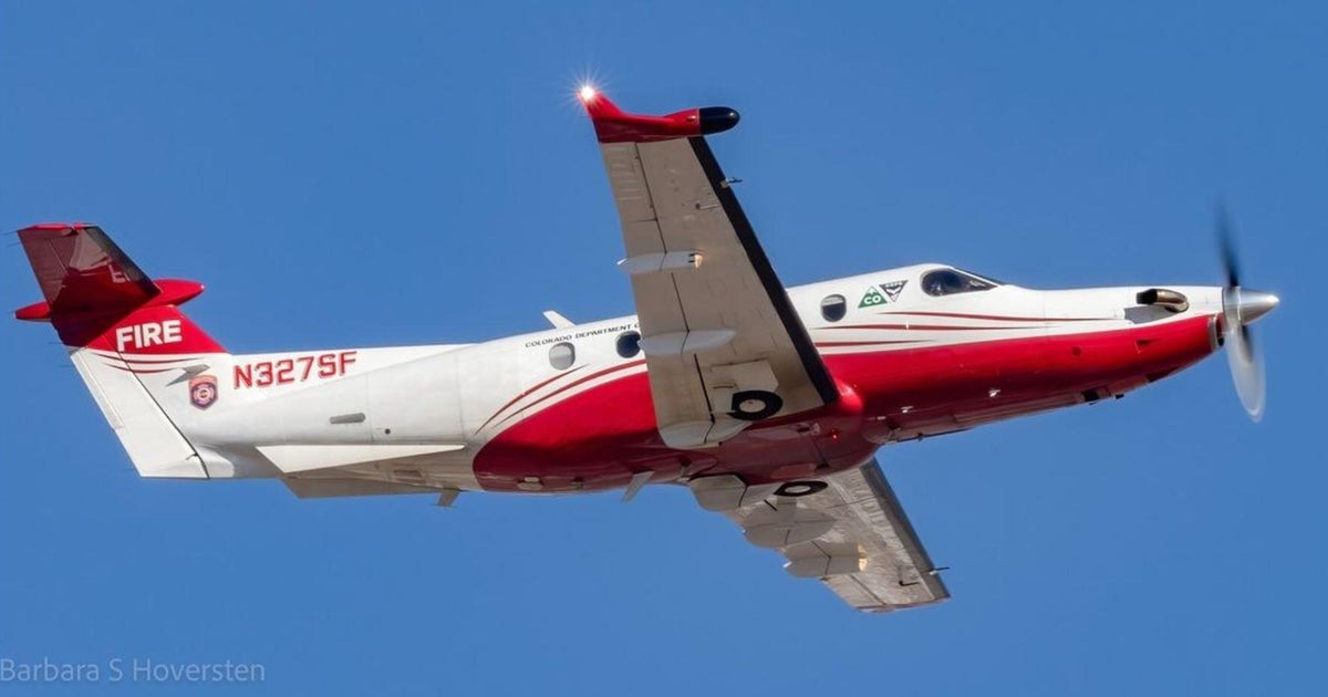 Colorado firefighting plane makes emergency landing due to mechanical issue with landing gear 
