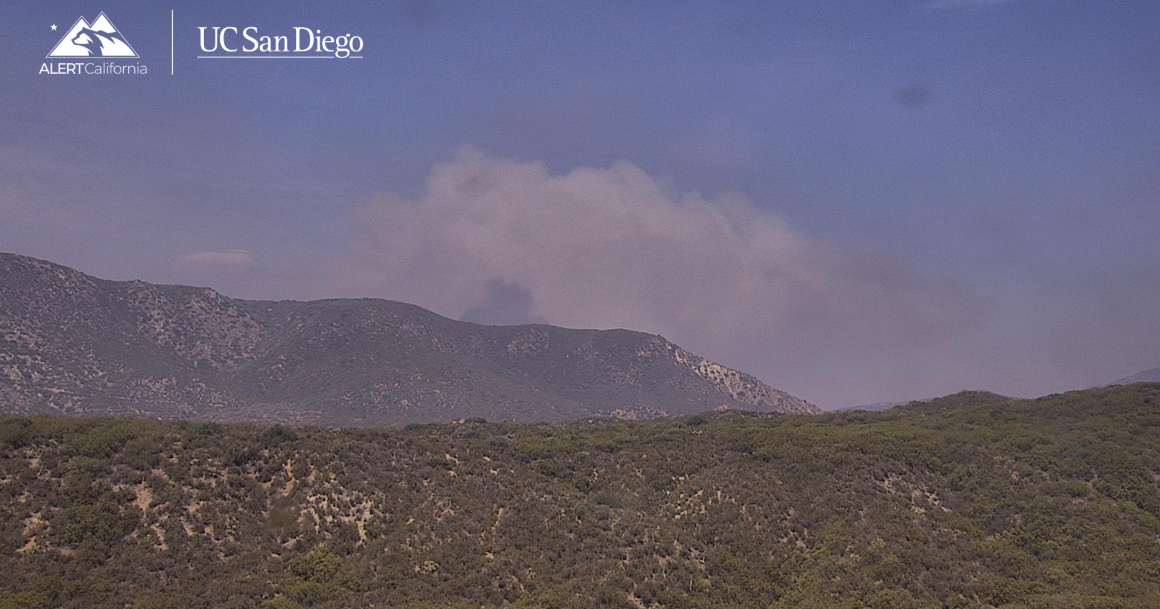 Evacuation orders issued as Rosa Fire burns over 120 acres in Riverside County 