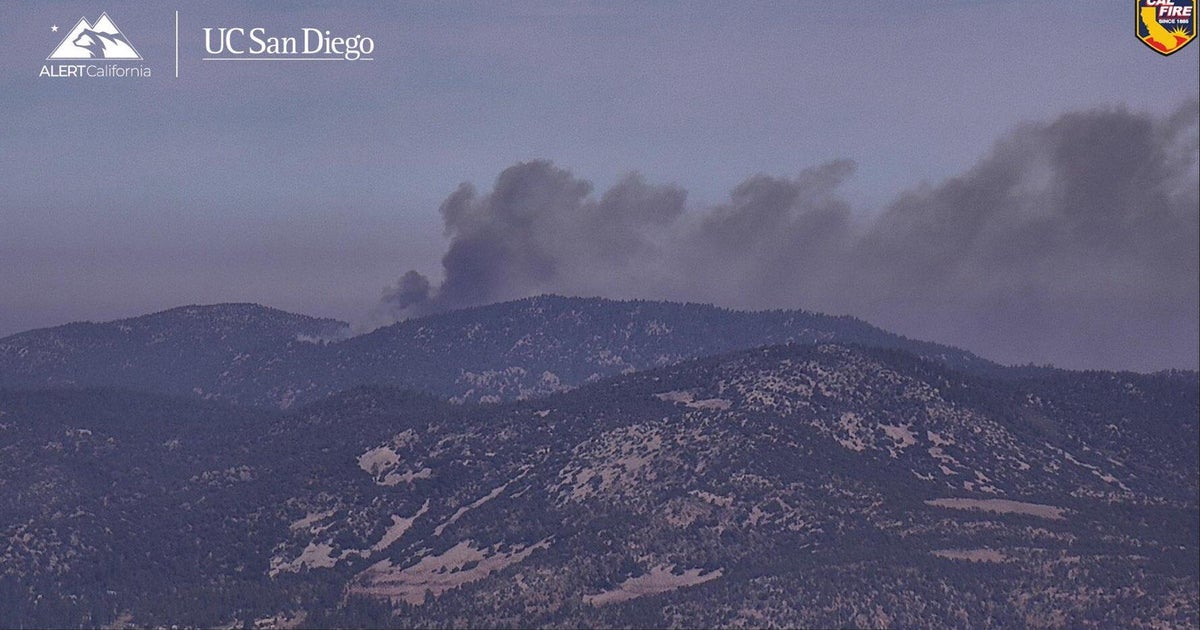 Gold Fire in San Bernardino County erupts near Big Bear 