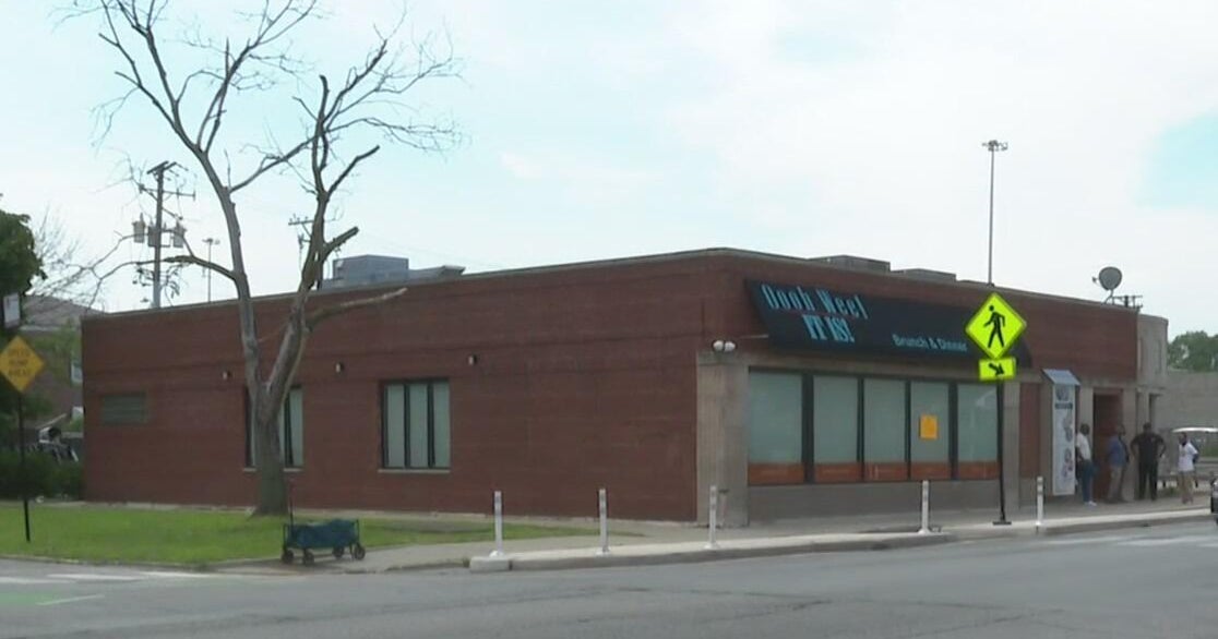 Alderman, neighbors stop trespassers from stripping abandoned building in Chatham 