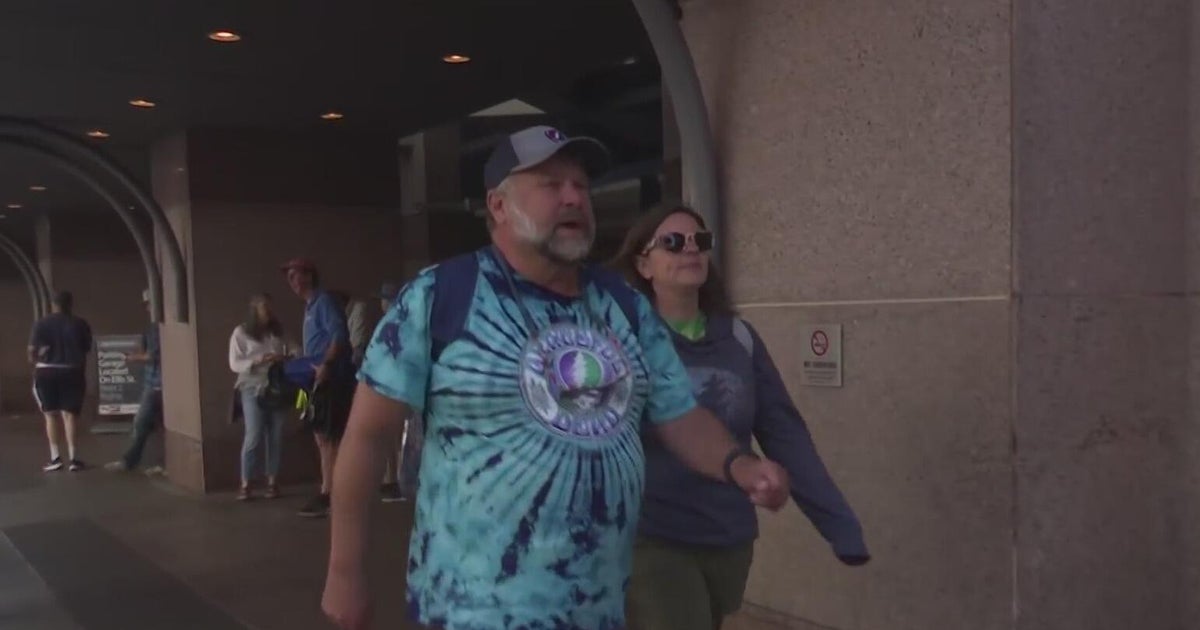 Grateful Dead celebration fills hotels, lifts spirits across San Francisco 
