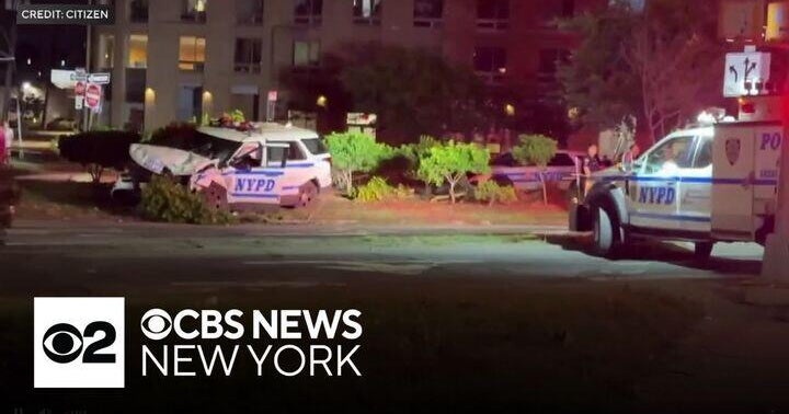 NYPD cruiser involved in crash in Queens; 3 people injured - CBS New York