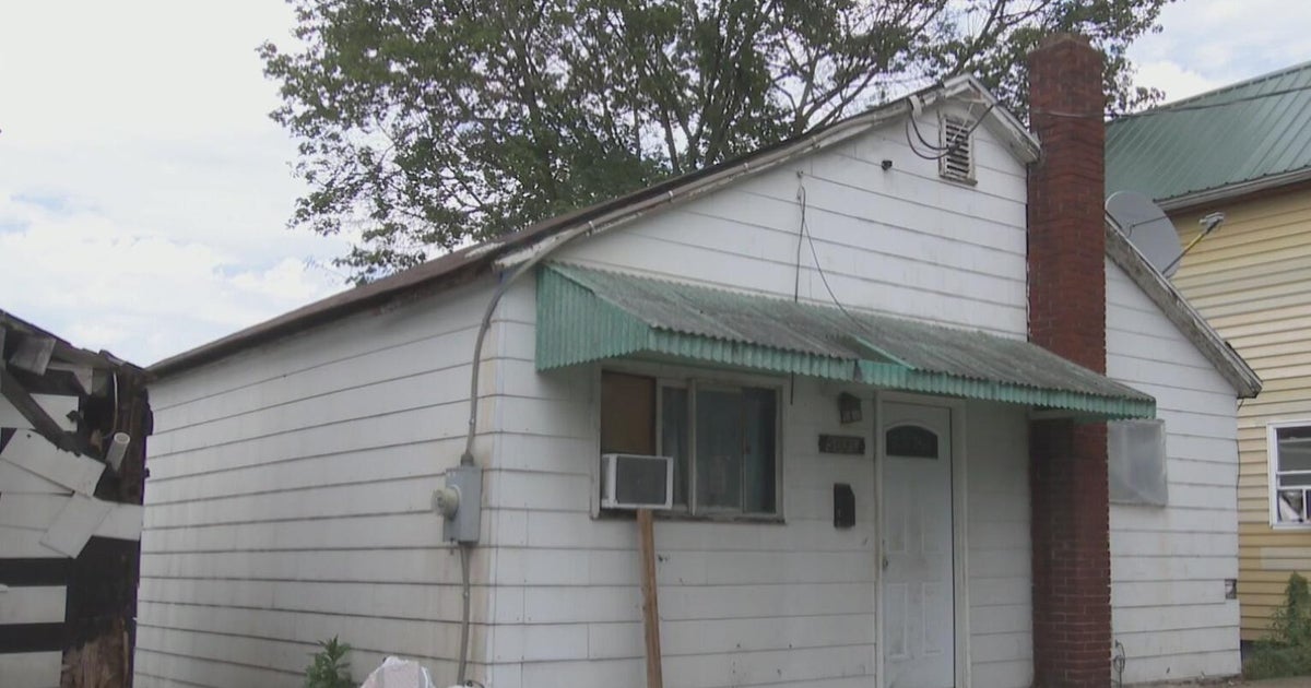 Mom and grandmother face child abuse charges, Vandergrift police say 