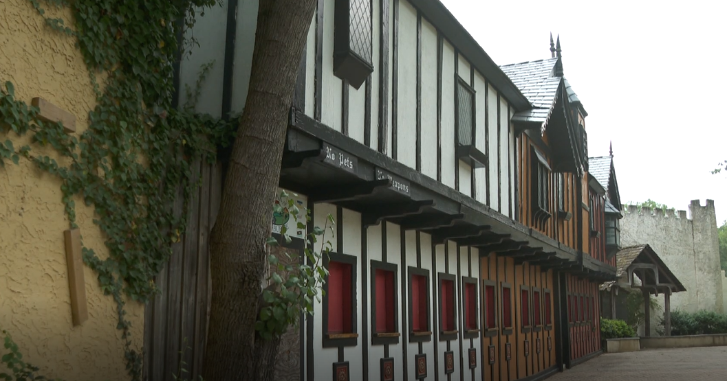 Maryland Renaissance Festival fans find long waitlists trying to get tickets 