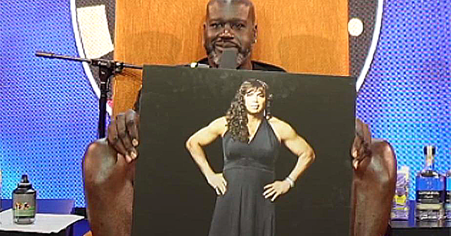 Shaq guarantees Cowboys win, risks Vegas walk of shame in Barkley's dress 
