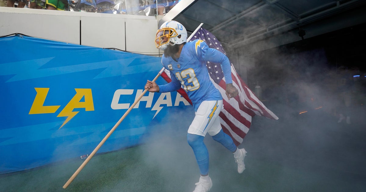 Chargers bring back Keenan Allen after one season with Bears 