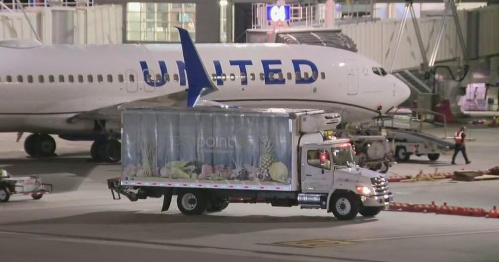 United Airlines resumes flights after tech glitch, but cancellations continue at South Florida airpo