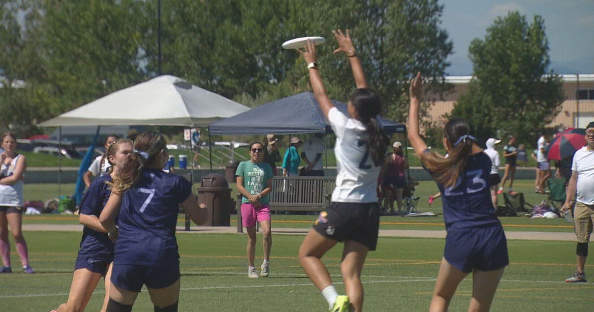 Colorado ultimate frisbee team shows off how to embrace spirit of the game 