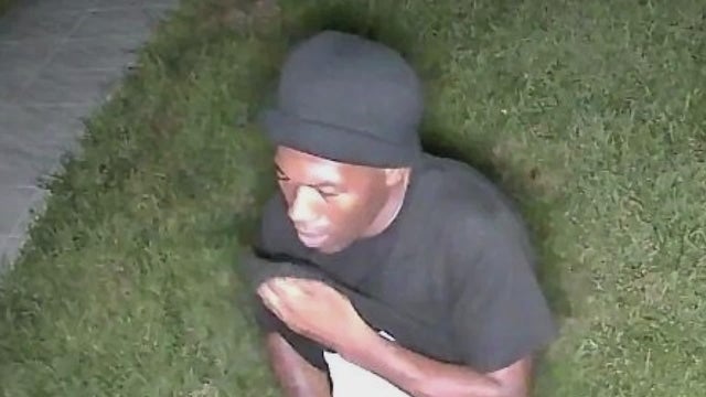 2200-nikiya-mia-suspicious-man-pkg-8-6-2020.jpg 