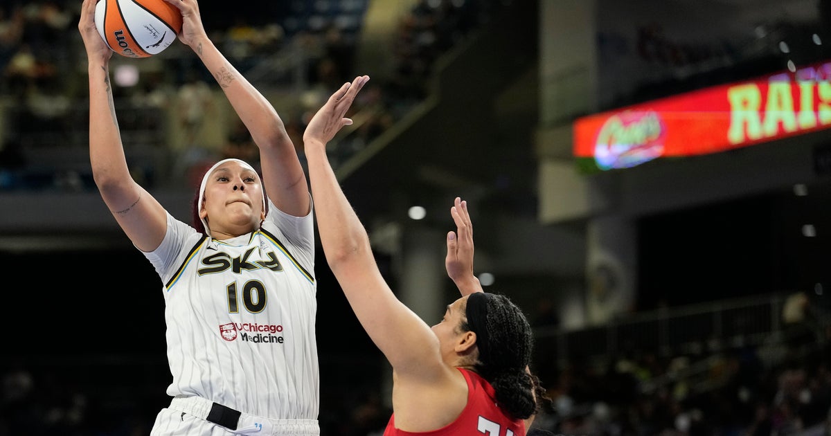 Another sex toy thrown onto court during Chicago Sky-Atlanta Dream game 