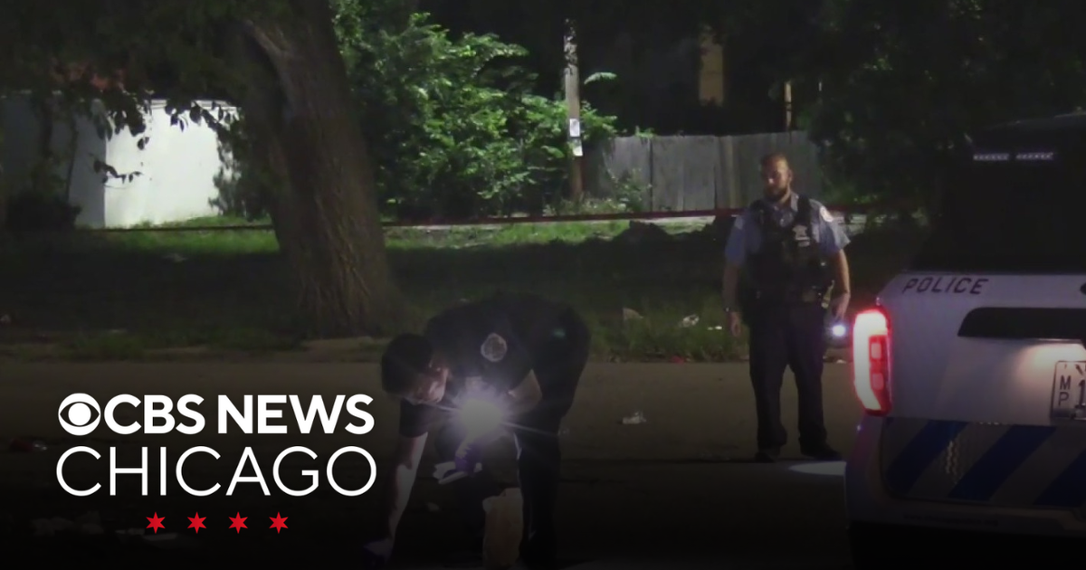 4 hurt after mass shooting in West Garfield Park - CBS Chicago