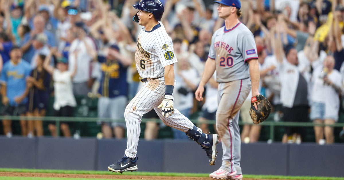Collins homers in 9th inning to give Brewers a 7-6 walk-off win over Mets 