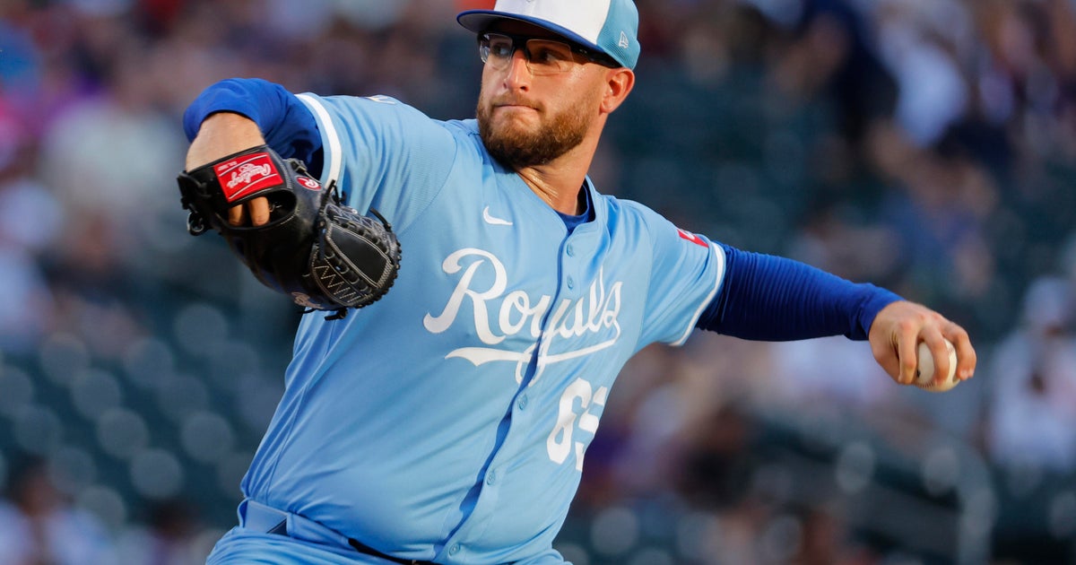 Noah Cameron leads Royals in 2-0 win over Twins 