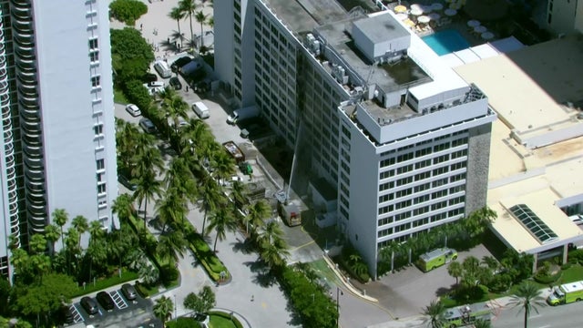 chopper-sunny-isles-beach-apartment-complex-fire-8-11-25-1.jpg 