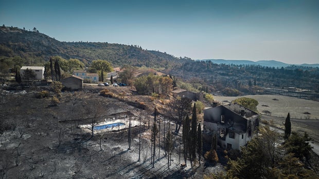 Deadly fires leave the way of destruction in the French region 