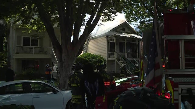 mw-sacramento-house-fire-aug11.jpg 