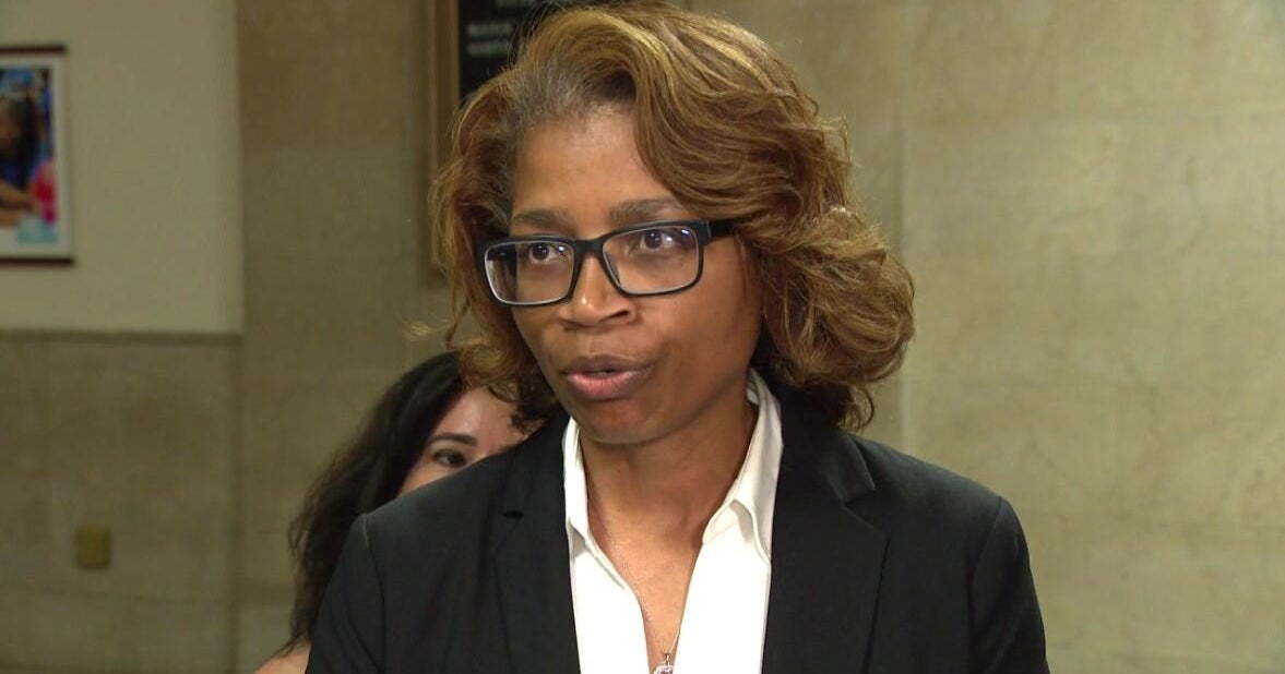 As CPS budget deadline looms, interim chief resisting $300 million loan 