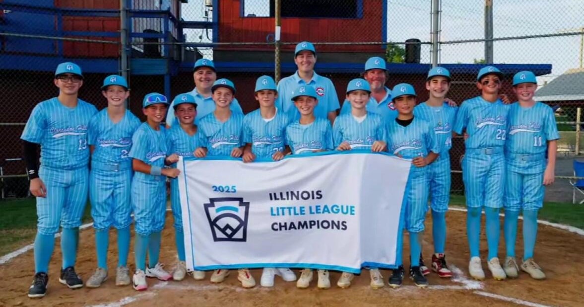 Clarendon Hills hosts watch party for Little League World Series debut 